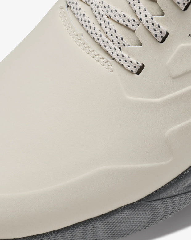 THE DAILY PRO HYBRID PLUS GOLF SHOE